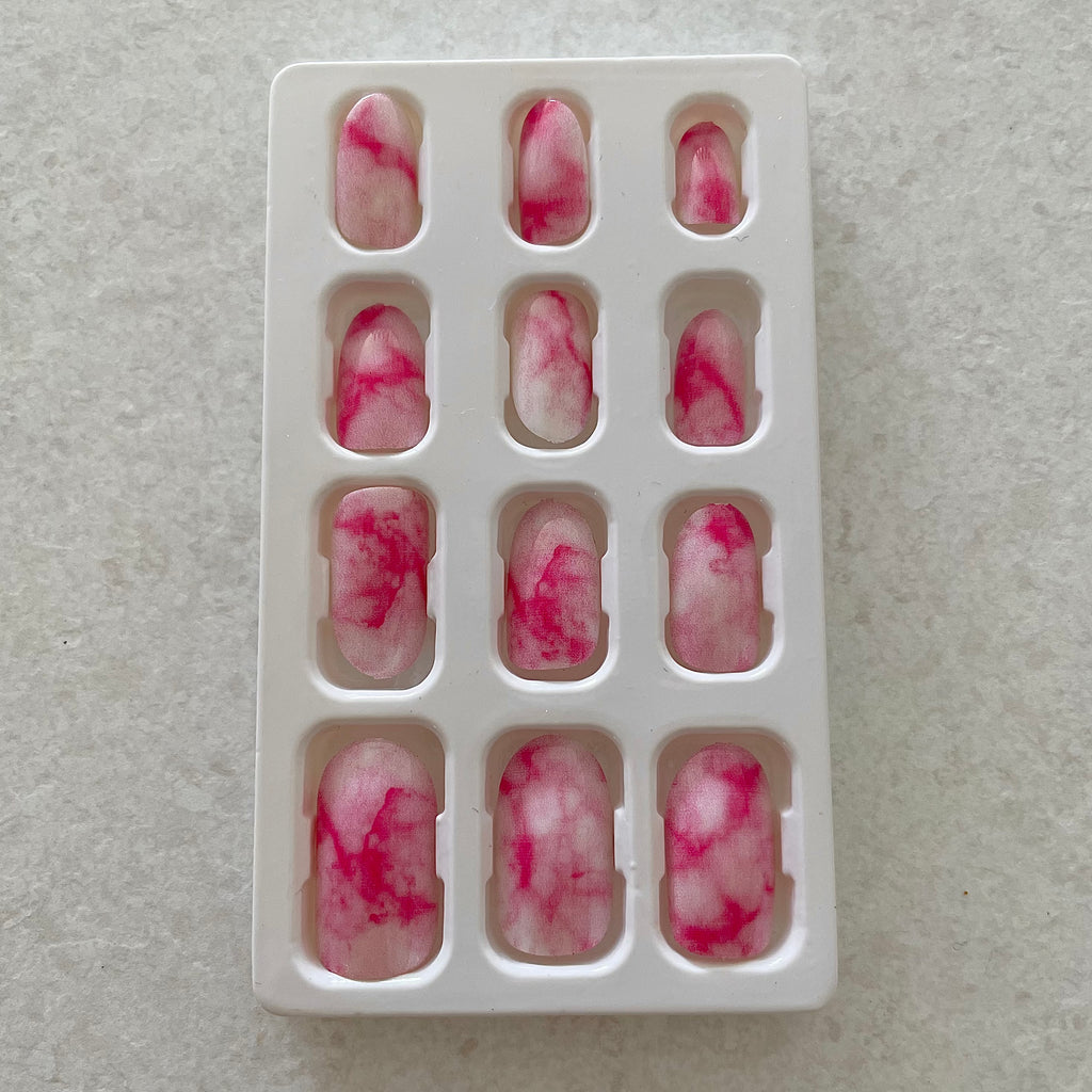 12 Pieces Randomly Selected Fake Nails Set