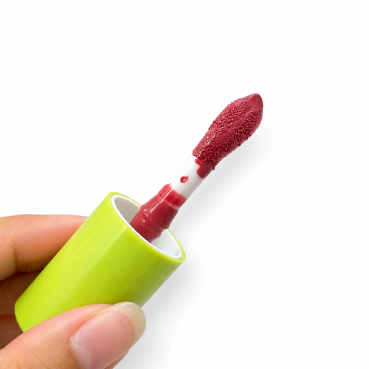 4 Colors Lip Gloss Sexy & Plump Long Lasting Lip Drip