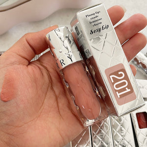 Sexy Plump Lips Excude Feminine Charm Moisturizer Lip Gloss