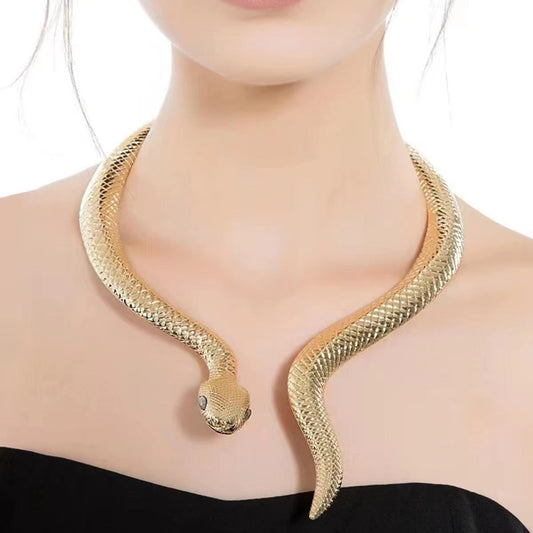 Green Eyes Chocker