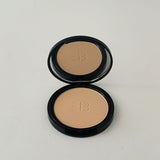 02 Mattifying Compact Powder